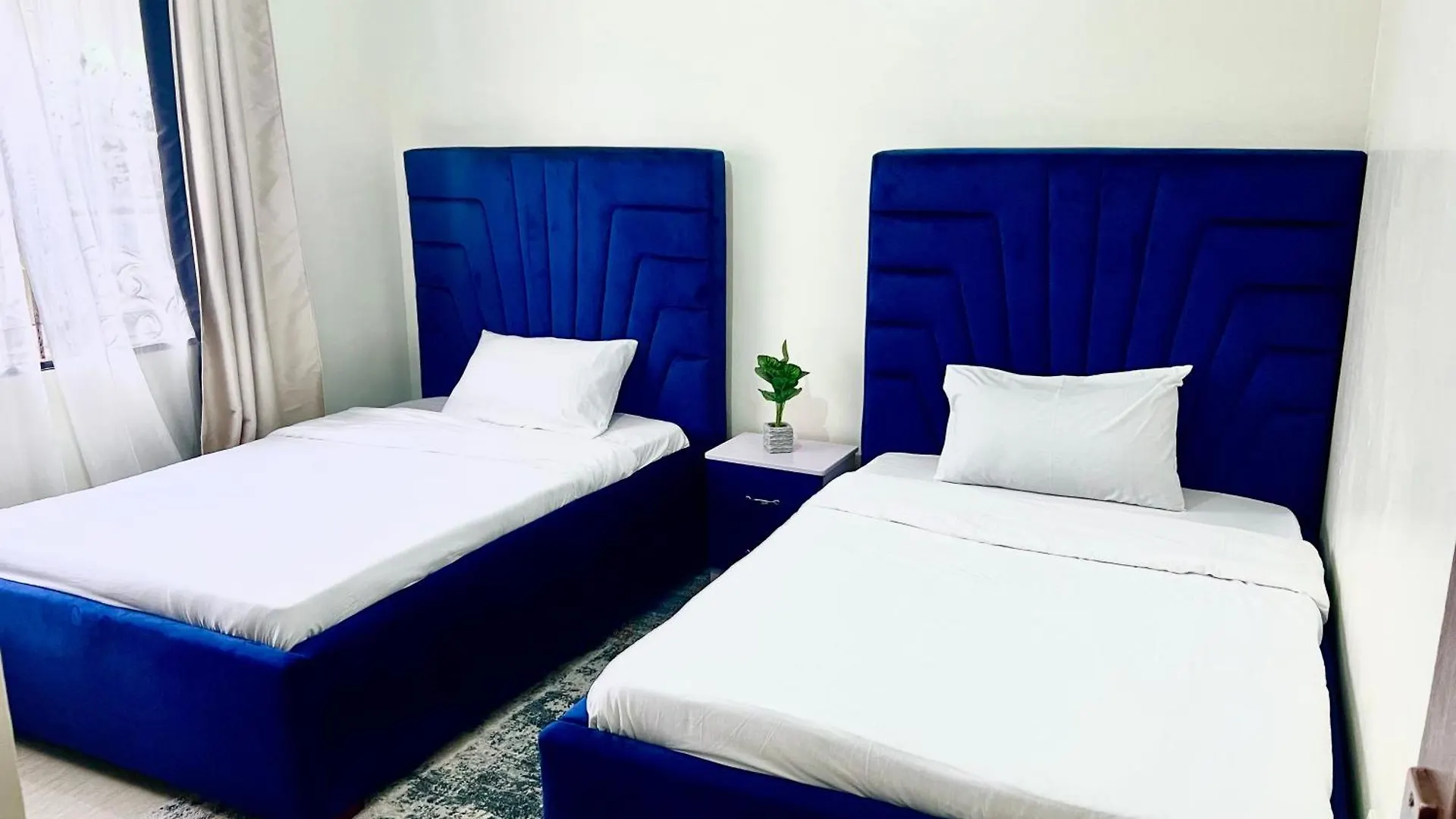 Prime Two Bedroom Apartment, Kampala 0*,